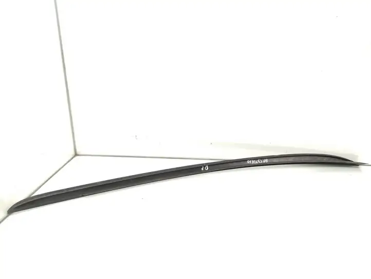 Ford Focus (2011 - 2015) BM51A03194 Накладка стоек лобового стекла — фото 2