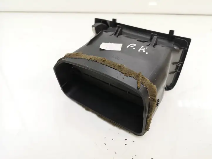 Toyota Avensis T250 (2006 - 2009) 8221 Боковой воздушный дефлектор — фото 4