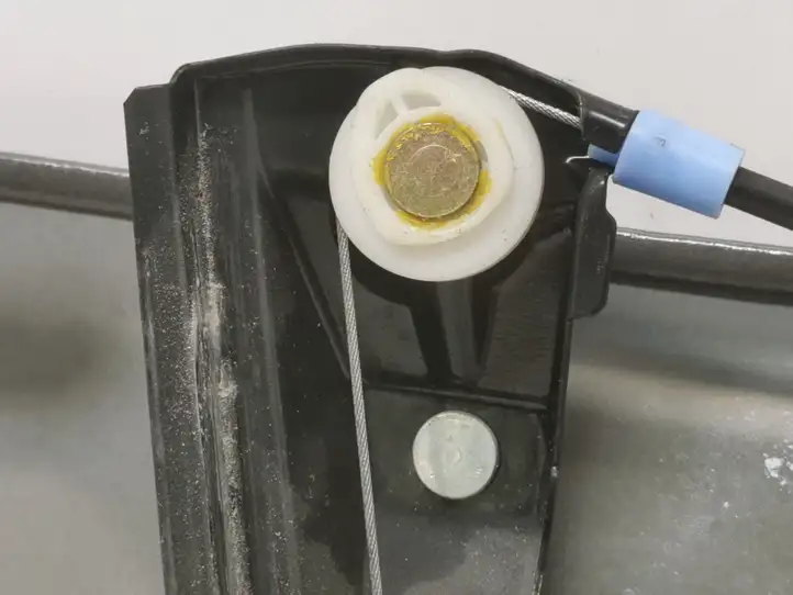 Mercedes-Benz B-class W245 (2005 - 2008)  A1697203079 Механизм для электрического подъема окон передней двери (без двигателя)