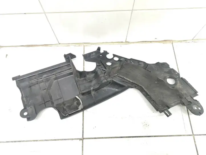 Toyota Avensis T250 (2006 - 2009) 5379505031 Облицовка радиатора — фото 2