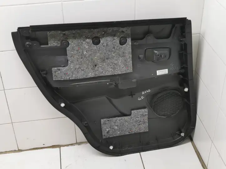 Mitsubishi ASX (2010 - 2016) 7222A538XD Обшивка задней двери — фото 7