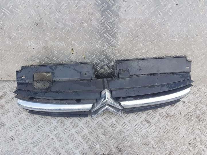 9636751980 Citroen C5 Grotelės priekinės