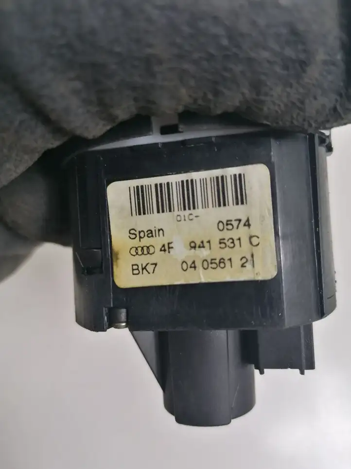 Audi A8 S8 D3 4E (2002 - 2005) 4E0941531C Включатель фонарей — фото 2