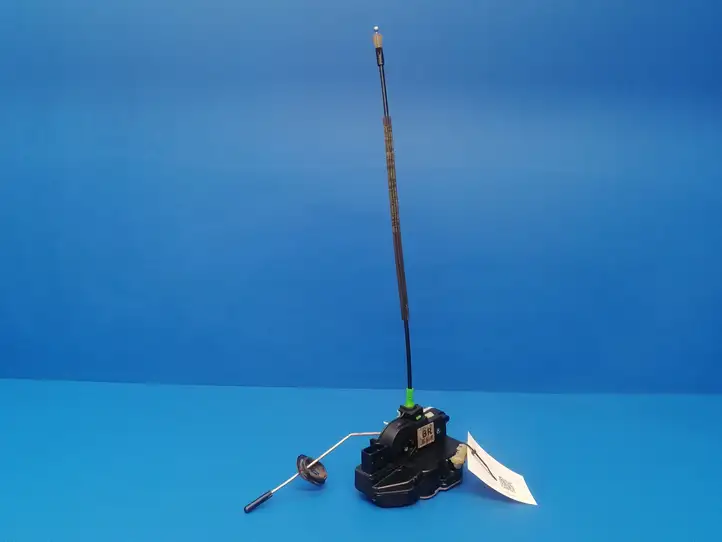 Opel Insignia A (2008 - 2017)  13503178 Замок задней двери