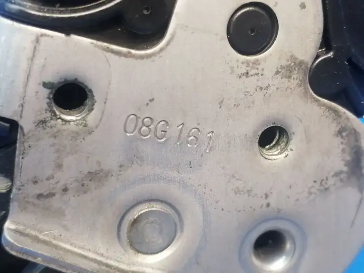 Opel Insignia A (2008 - 2017)  13503178 Замок задней двери