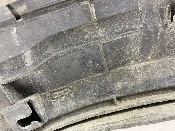 Subaru Outback (2003 - 2007) Молдинг крыла — фото 6