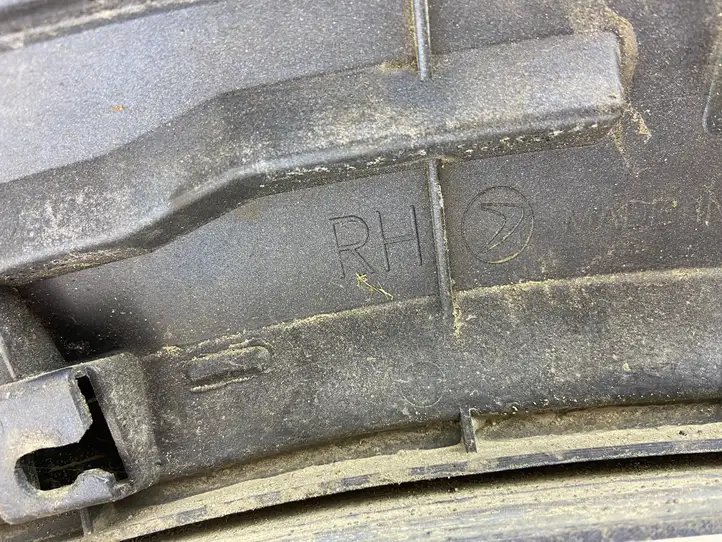 Subaru Outback (2003 - 2007) Молдинг крыла — фото 4
