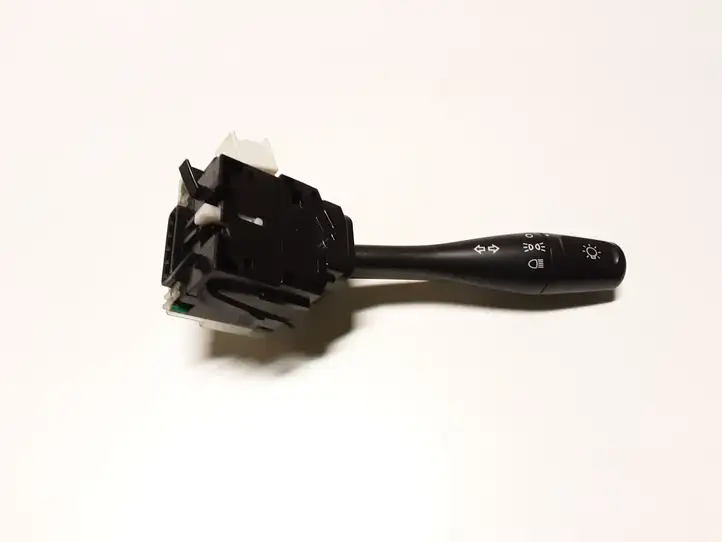 Mitsubishi Outlander (2001 - 2007) 153 Подрулевой переключатель — фото 4