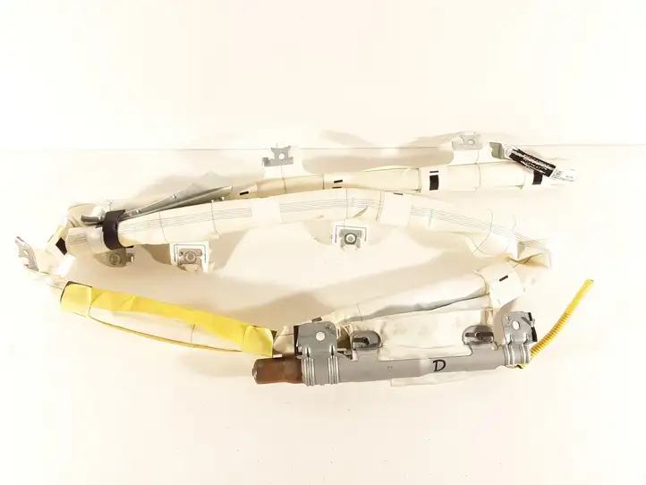 Toyota Verso (2009 - 2012) 621700F030 Боковая подушка безопасности шторка — фото 1