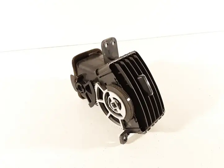 Toyota Corolla Verso AR10 (2004 - 2009) 5565064010 Боковой воздушный дефлектор — фото 1