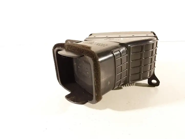 Toyota Corolla Verso AR10 (2004 - 2009) 5566064010 Боковой воздушный дефлектор — фото 4