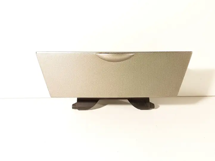 Toyota Corolla E120 E130 (2000 - 2004) 7411102060 Передняя пепельница — фото 1