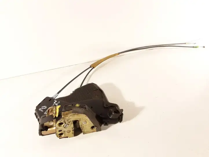 Toyota Corolla E120 E130 (2000 - 2004) Замок ручки двери — фото 3
