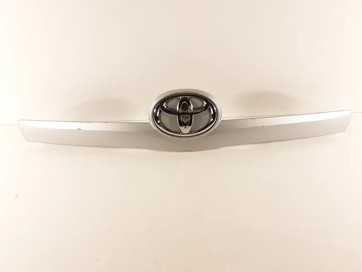 Toyota Verso (2009 - 2012) 768110F050 Подсветка номера — фото 1