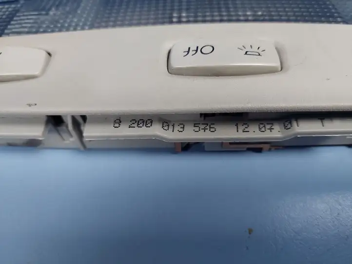 Renault Laguna II (2001 - 2005) 8200013576 Включатель освещения интерьера — фото 5