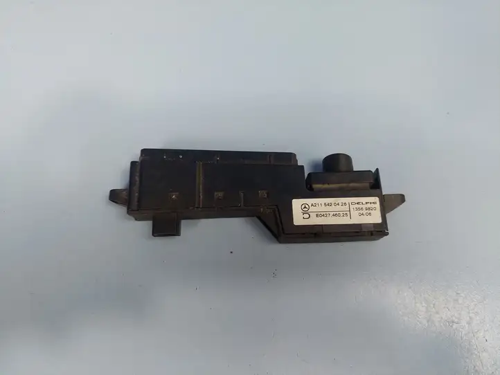 Mercedes-Benz E W211 (2002 - 2009) A2115420426 Включатель / ручка переключения передач — фото 4