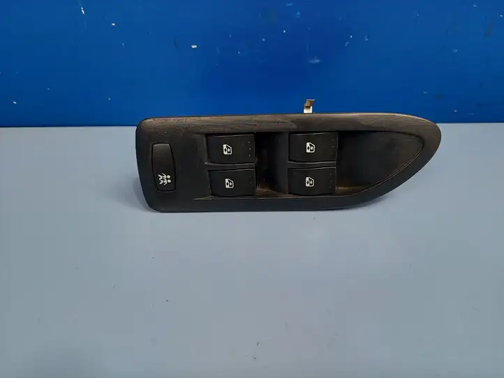 Renault Laguna II (2001 - 2005) 26515 Блок кнопок стеклоподъемников — фото 1