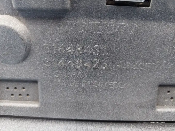 Volvo XC90 (2014 - 2019) 31448431 Молдинги задней двери — фото 4