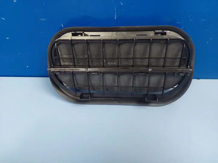 Volkswagen PASSAT B8 (2015 - ) 6R0819465 Вентиляционная решетка кузова — фото 7