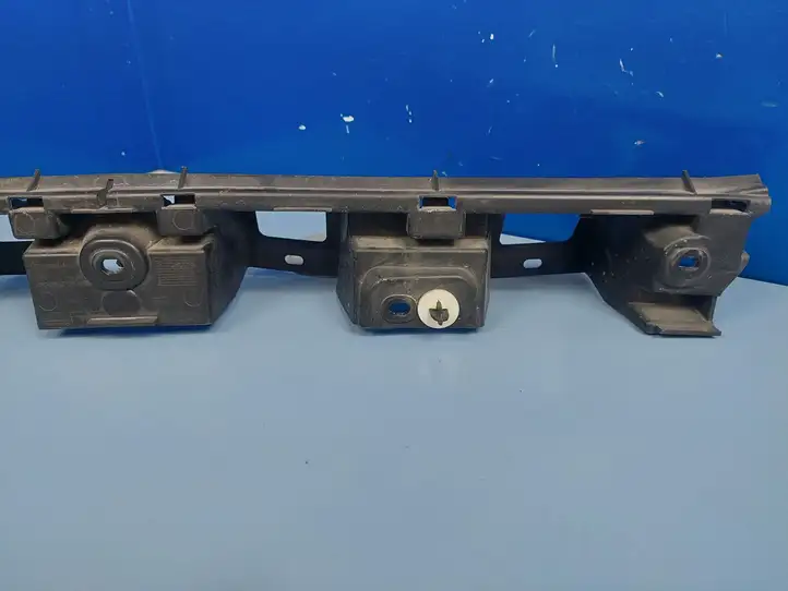 Ford Fiesta (2017 - ) H1BB17B861A1 Кронштейн заднего бампера — фото 4