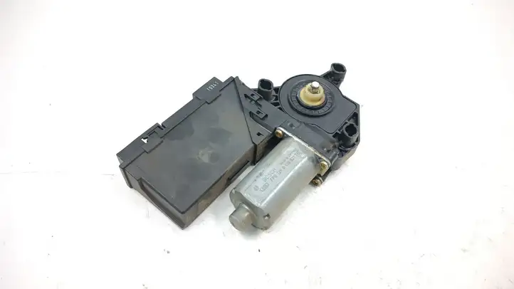 Audi A4 S4 B6 8E 8H (2000 - 2006) 8E0959801A Стеклоподъемник задней двери — фото 1