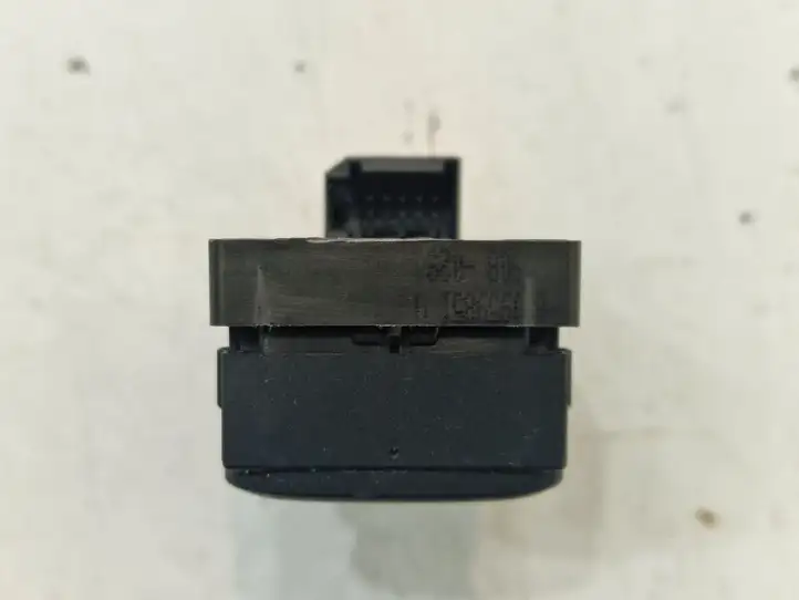 Audi A4 S4 B8 8K (2007 - 2011) 8K0959851D Кнопка стеклоподъемников — фото 3
