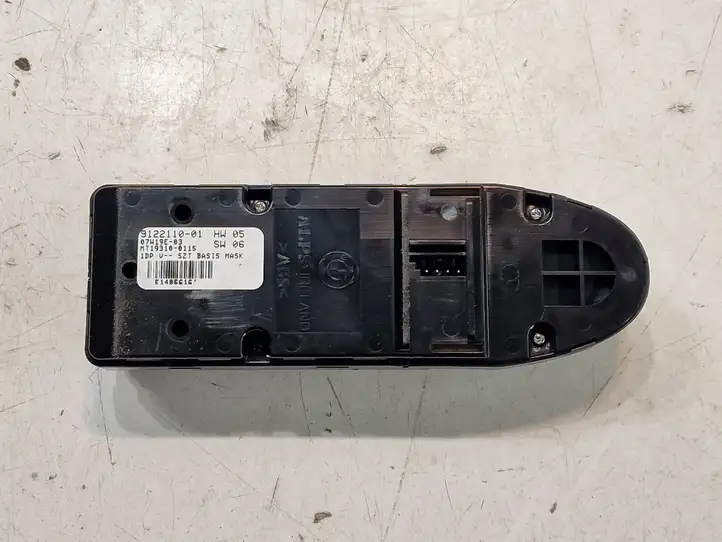 BMW 5 E60 E61 (2004 - 2010) 912211001 Кнопка стеклоподъемников — фото 4