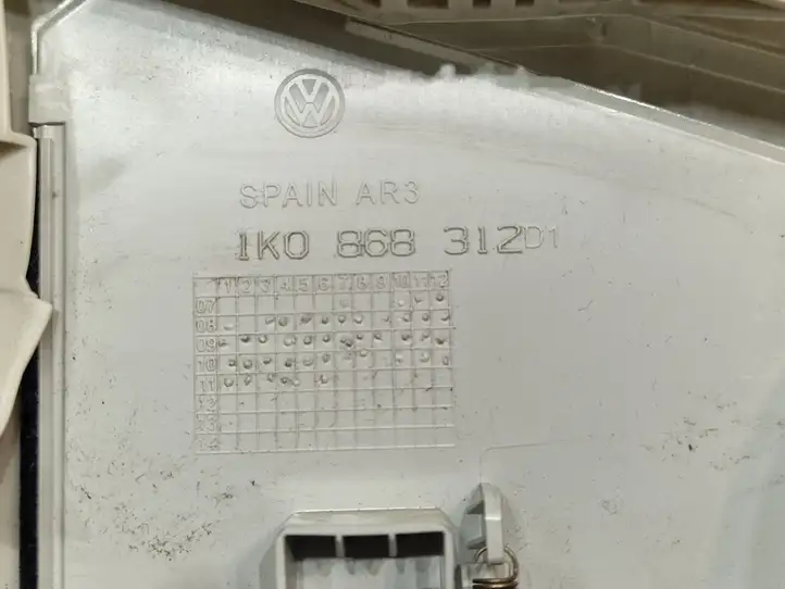 Volkswagen Golf VI (2009 - 2013) 1K0868312 Верхняя обшивка стойки B — фото 2