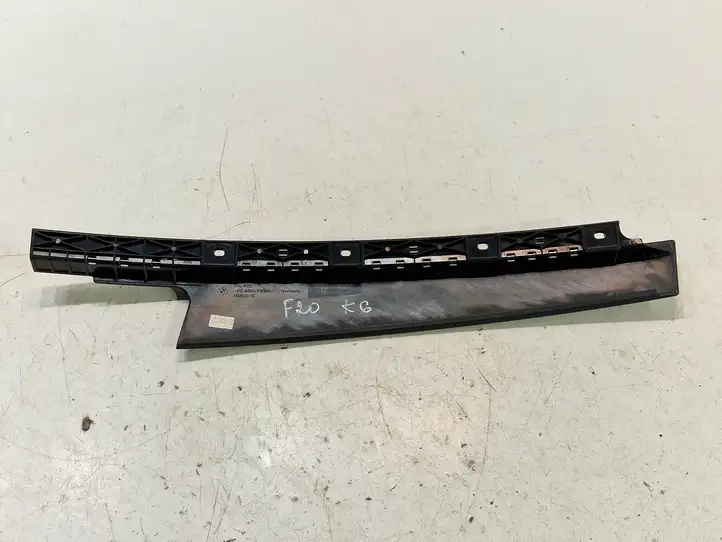 BMW 1 F20 F21 (2011 - 2019) 51357276963 Накладка стекла задней двери — фото 4