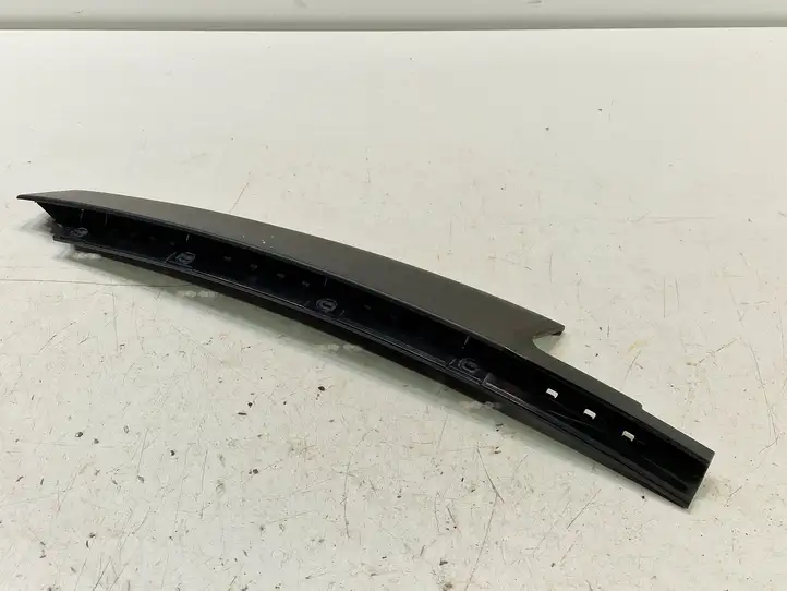 BMW 1 F20 F21 (2011 - 2019) 51337340628 Накладка стекла задней двери — фото 3