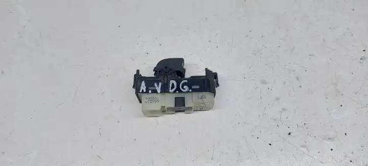 Toyota Avensis Verso (2001 - 2004) 8403044020 Блок кнопок стеклоподъемников — фото 3