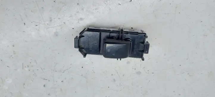 Toyota Avensis Verso (2001 - 2004) 8403044020 Блок кнопок стеклоподъемников — фото 4