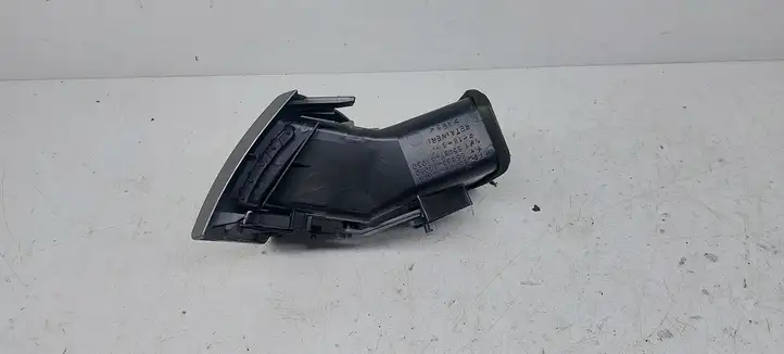 Toyota Avensis Verso (2001 - 2004) 5566044080 Боковой воздушный дефлектор — фото 2