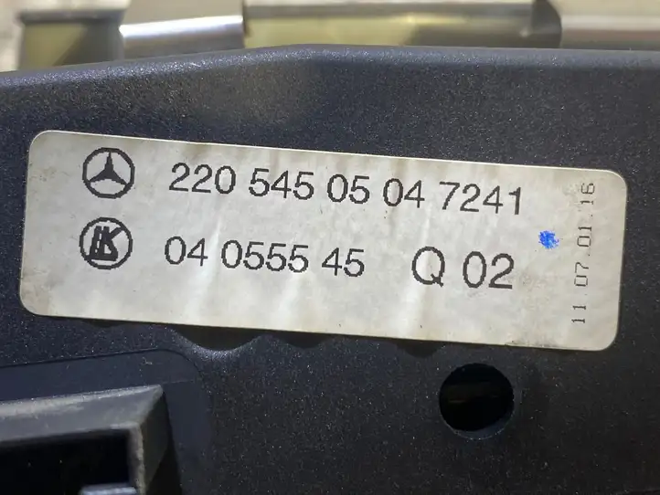 Mercedes-Benz S W220 (1998 - 2006) 2205450504 Включатель фонарей — фото 2