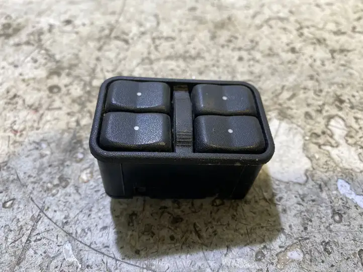 Opel Astra G (1998 - 2004) 13363401 Кнопка стеклоподъемников — фото 1
