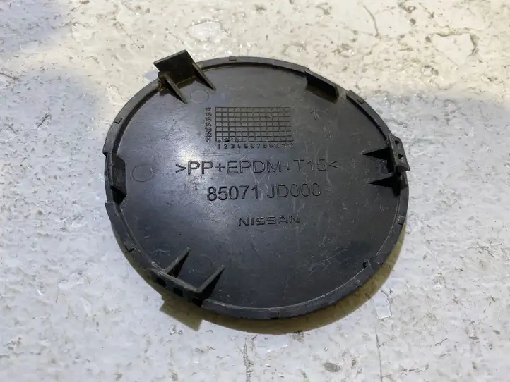 Nissan Qashqai (2006 - 2010) 85071JD000 Заглушка буксировочной петли бампера — фото 3