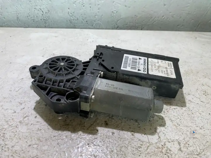 Audi A4 S4 B7 8E 8H (2004 - 2009) 8K0959801A Стеклоподъемник задней двери — фото 1