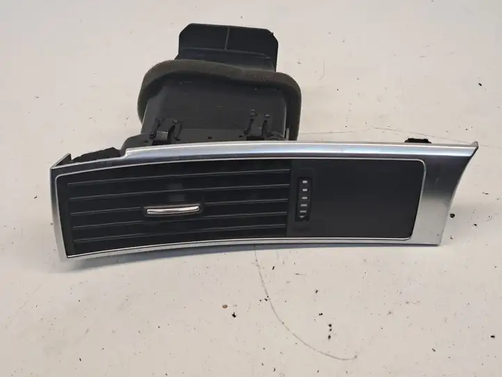 Audi A6 S6 C6 4F (2004 - 2008) 4F1820901 Боковой воздушный дефлектор — фото 1
