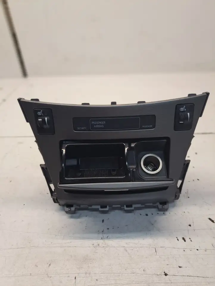 Toyota Avensis T270 (2009 - 2012) 8395005030 Передняя пепельница — фото 5