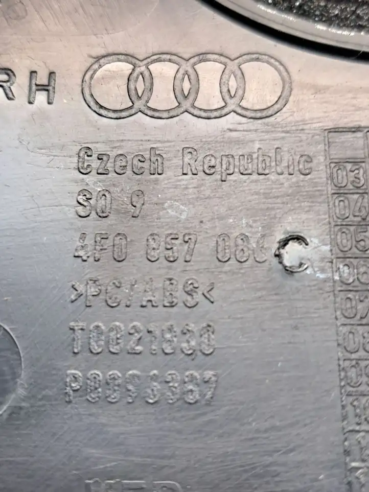 Audi A6 S6 C6 4F (2004 - 2008) 4F0857086 Боковая отделка панели приборов — фото 2