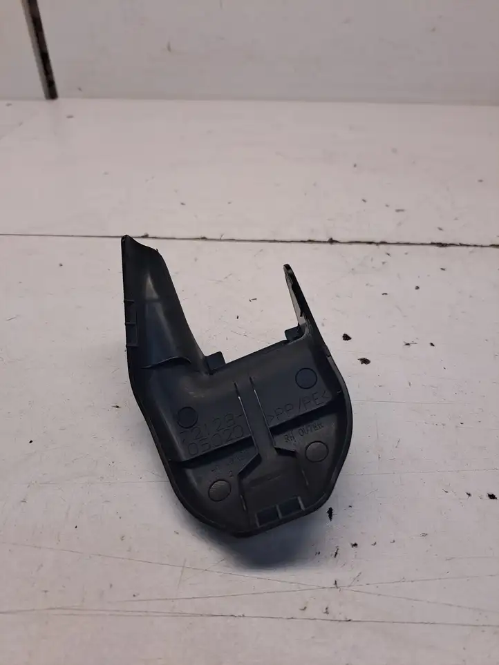 Toyota Avensis T270 (2009 - 2012) 7212805020 Отделка нижней направляющей раздвижной двери — фото 3