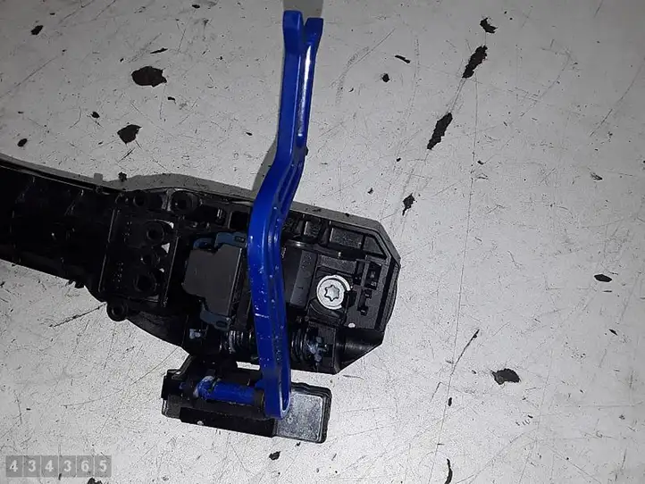 Toyota Verso (2009 - 2012) Наружная ручка задней двери — фото 3