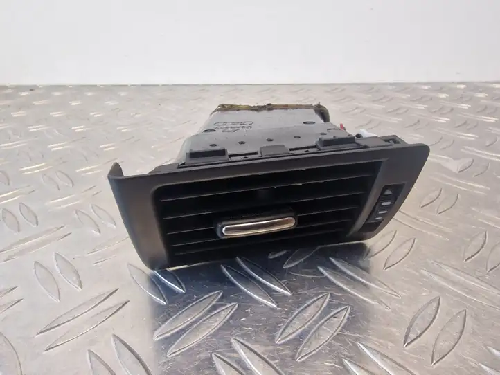 Audi A4 S4 B7 8E 8H (2004 - 2009) 8E0820902F Боковой воздушный дефлектор — фото 1