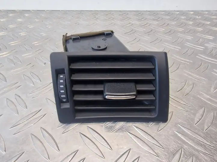 Audi A4 S4 B7 8E 8H (2004 - 2009) 8E0820902F Боковой воздушный дефлектор — фото 2