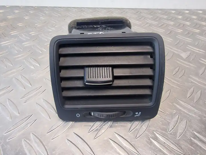 Volkswagen Golf V (2003 - 2009) 1K0819709 Боковой воздушный дефлектор — фото 1