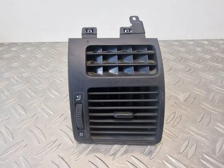 Volkswagen Touran I (2003 - 2010) 1T0819704A Боковой воздушный дефлектор — фото 1