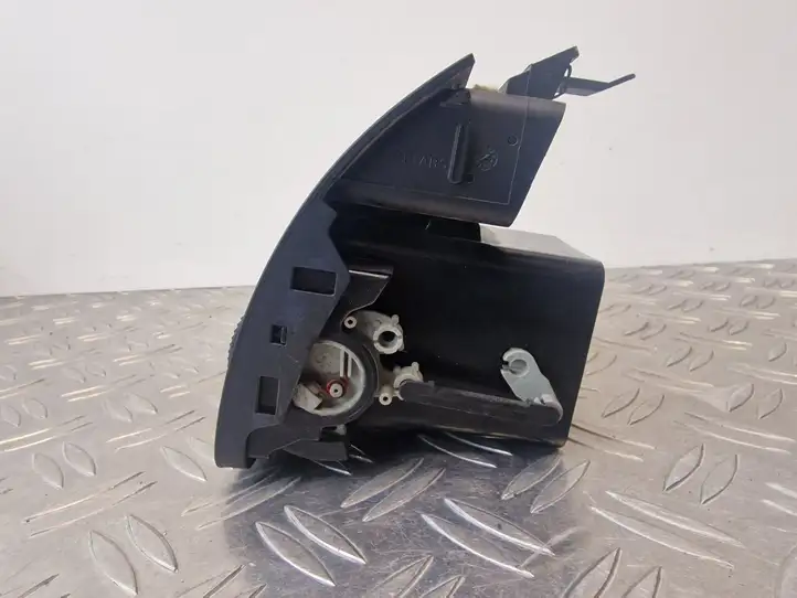 Volkswagen Touran I (2003 - 2010) 1T0819703B Боковой воздушный дефлектор — фото 2