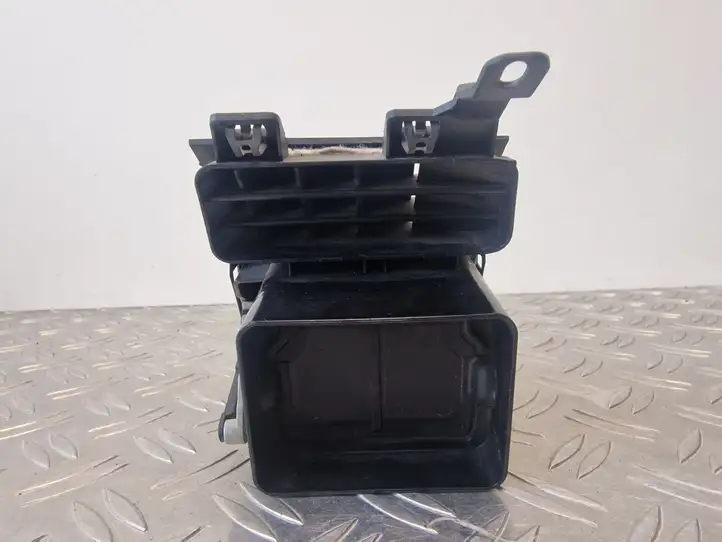 Volkswagen Touran I (2003 - 2010) 1T0819703B Боковой воздушный дефлектор — фото 3