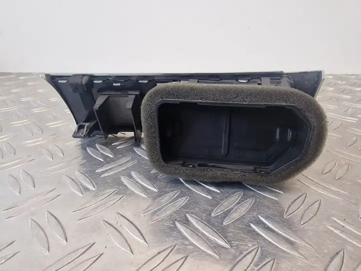 Audi A6 S6 C6 4F (2004 - 2008) 4F1820901D Боковой воздушный дефлектор — фото 2