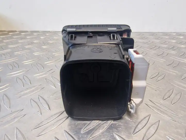 Volkswagen PASSAT B5.5 (2001 - 2005) 3B0819704D Боковой воздушный дефлектор — фото 3